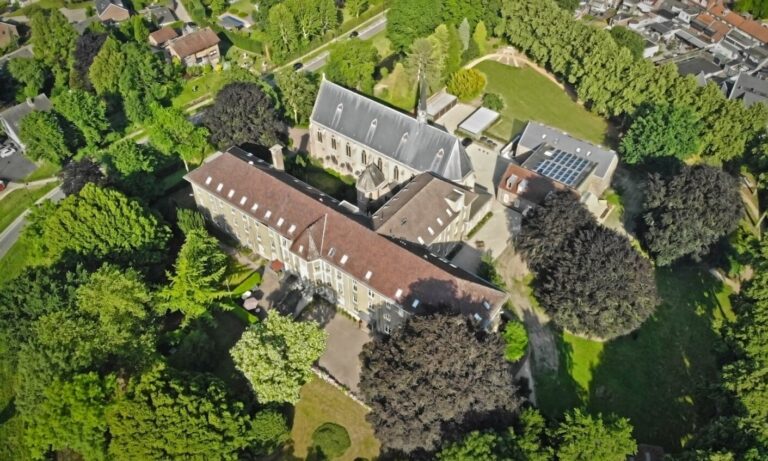 27e01146-23de-4221-86bb-74409b807584_thumb1440